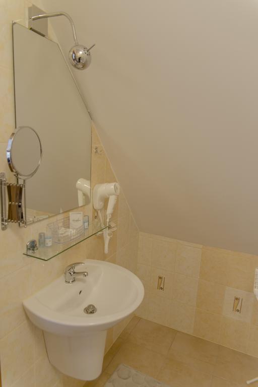 Hotel - Restauracja Platan Sędziszów Małopolski Extérieur photo