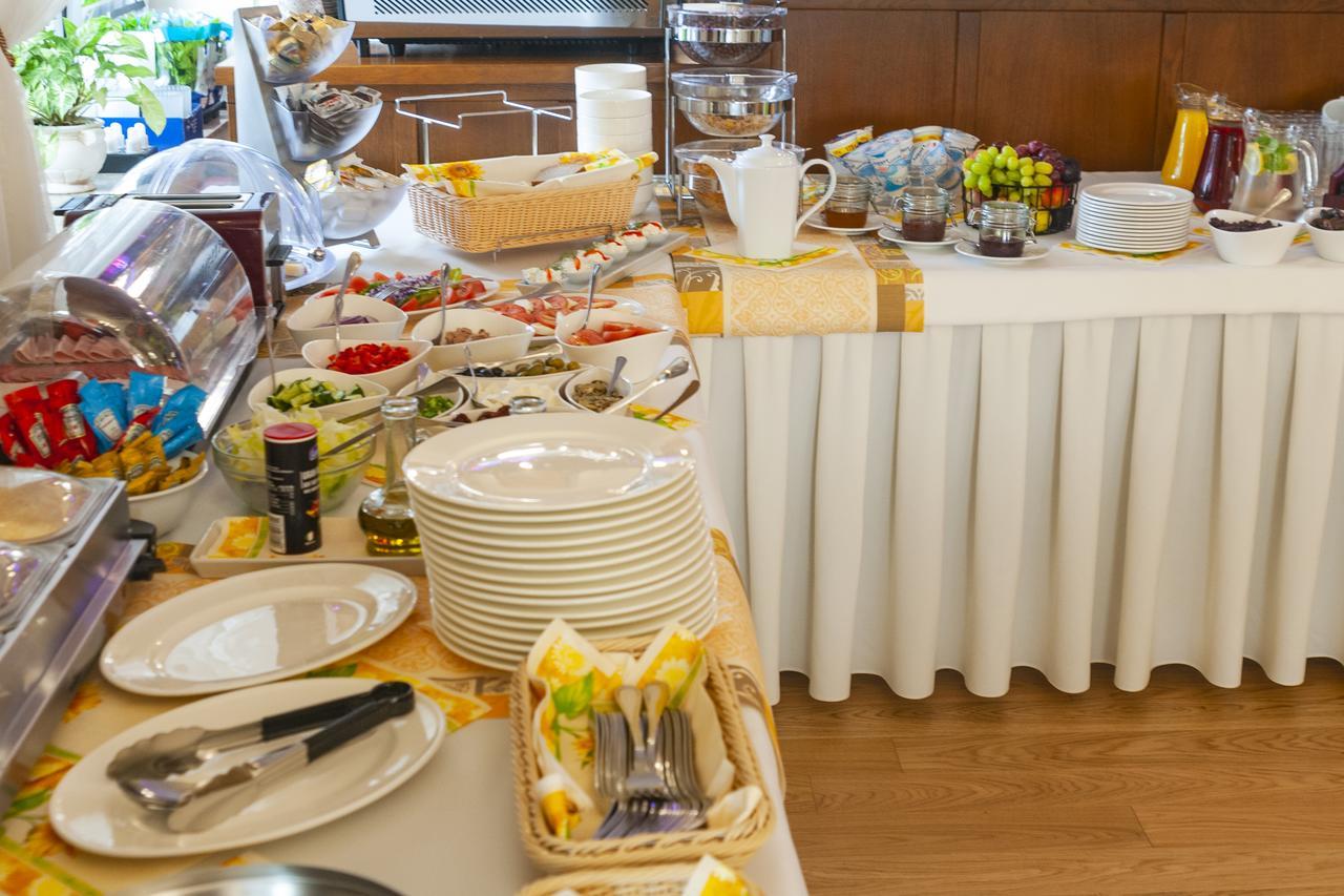 Hotel - Restauracja Platan Sędziszów Małopolski Extérieur photo